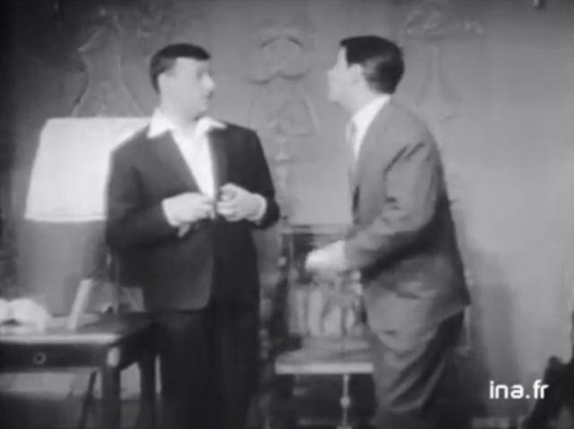 Aux deux hortenses, les antiquaires de Jean Poiret et Michel Serrault en 1959.