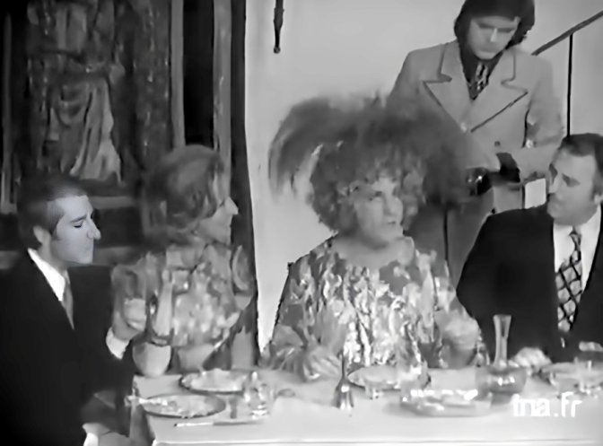 La scène du dîner dans la Cage aux Folles de 1973